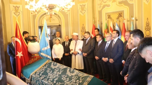 Bakan Çiftçi, Söğüt'te Ertuğrul Gazi Türbesi’ni ziyaret etti
