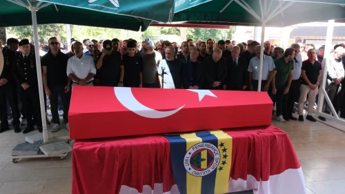 Derbiyi izlerken hayatını kaybeden Fenerbahçeli gazi son yolculuğuna uğurlandı!