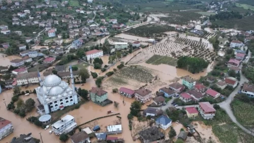 Sakarya'da sağanak felaketi eğitime engel oldu