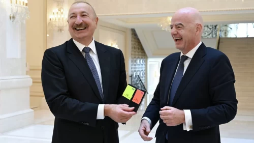 Aliyev, FIFA Başkanı Infantino'yu Bakü'de kabul etti