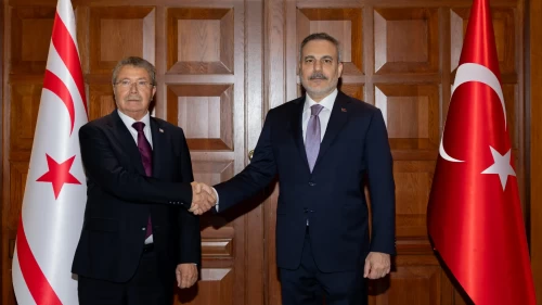 Dışişleri Bakanı Hakan Fidan KKTC Başbakanı Üstel ile görüştü