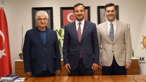 Üsküdar Belediye Meclisinde 4 CHP'li üye AK Parti'ye katıldı