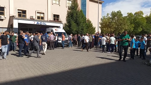 Okul pansiyonunda kafası asansöre sıkışan öğrenci yaralandı!
