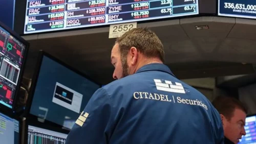 Brent petrol 100 dolara dayanırken, ABD-İran gerilimi ve tahvil faizleri piyasaları sarstı!