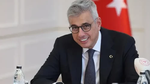 Sağlık Bakanı Memişoğlu’ndan tıp öğrencilerine önemli mesaj