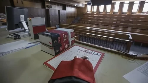 Görevden uzaklaştırılan Bozova Savcısı Uçuk'a yurt dışı çıkış yasağı