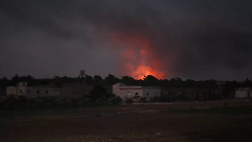 Halep'te peş peşe şiddetli patlamalar! Suriye ordusuna ait askeri saha vuruldu