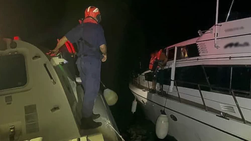 Su alan teknedeki 4 kişi için operasyon