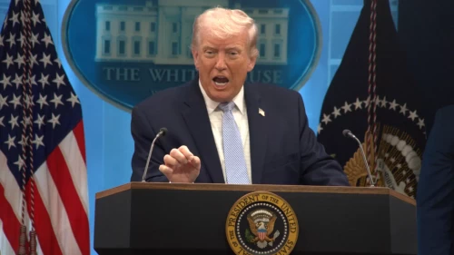 Trump'tan Kanada'ya sert göç tepkisi: 'Kendi kendini yok ediyor'
