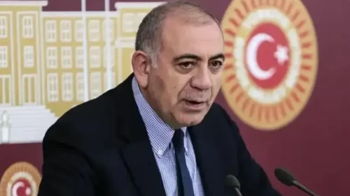 CHP İstanbul İl Başkanlığı'nda yeni gelişme! Gürsel Tekin'in görevi sona erdi