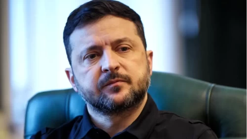 Zelenskiy: Rusya’daki petrol rafinerisi ve İHA tesislerini vurduk