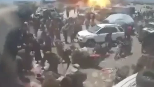 Yemen'de kalabalık halk pazarına saldırı