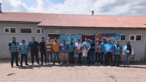 Van Ülkü Ocakları'ndan eğitime renkli dokunuş!