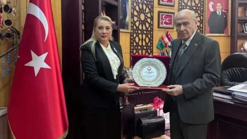 MHP Lideri Devlet Bahçeli, Türkiye Şehit Yakınları ve Gaziler Dayanışma Vakfı Başkanı Bilge Gürs'ü kabul etti