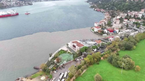 İstanbul Boğazı çamura büründü!