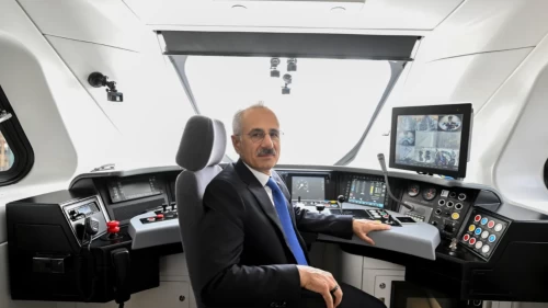 Türkiye’nin milli hızlı treni yıl sonuna kadar testleri tamamlayacak