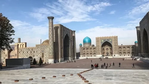 Doha'da Özbekistan'ın İslam mirası sergileniyor