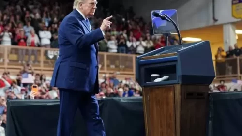 Trump’tan Senatör Cotton’a sert çağrı!