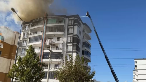 Diyarbakır'da 8 katlı binada yangın paniği: 7 kişi son anda kurtarıldı