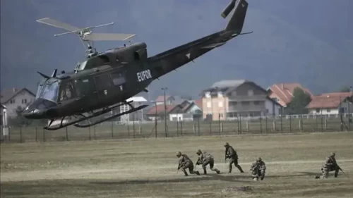 Bosna Hersek’te askeri helikopter düştü! Ölüler ve yaralılar var