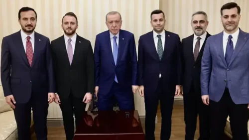 Cumhurbaşkanı Erdoğan, Üsküdar ve Ataşehir Belediye Başkan Vekilleri'ni kabul etti