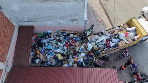 Ordu'da şaşırtan olay! Mahalleliden gelen ihbar belediyeyi alarma geçirdi: Bir ev ve bahçesinden çıkanlar hayrete düşürdü