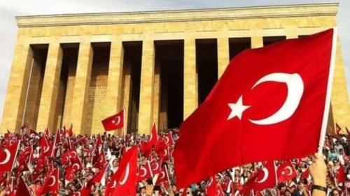 28 Ekim Yarım Gün mü, 29 Ekim Resmi Tatil mi? 2026 Cumhuriyet Bayramı Tatili Kaç Gün?