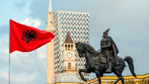 Tiran’da resmi kurumlara tehdit e-postaları gönderildi
