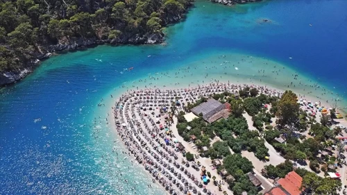 Turizmde gelir arttı, ziyaretçi sayısı azaldı!