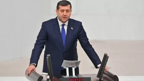 MHP’li Baki Ersoy okulların temizlik gündemini Meclis’e taşıdı