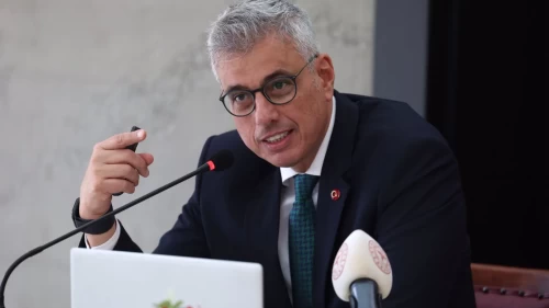 Bakan Memişoğlu'ndan 'Koruyan, Geliştiren ve Üreten Sağlık' mesajı