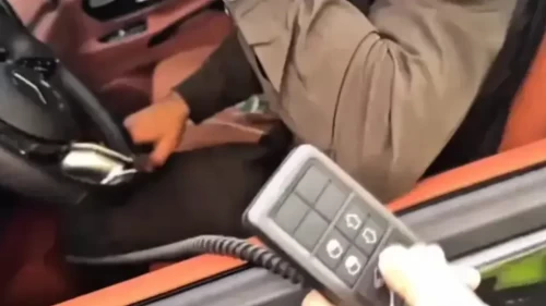 İstanbul'da çakar denetimi! Usulsüz kullanan sürücüye ağır ceza, araç trafikten men edildi