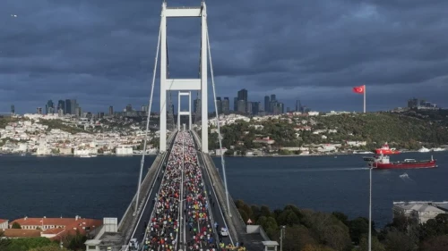 İstanbul'da metrobüs, tramvay ve vapur seferleri değişiyor