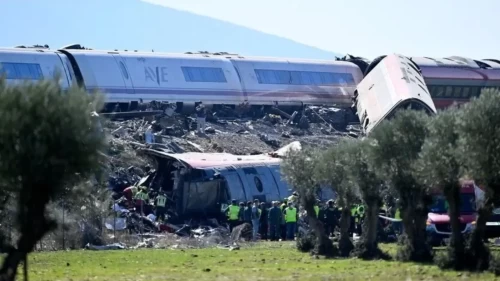 İspanya’daki tren faciasının ardından protesto