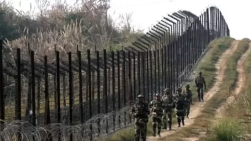 Pakistan-Hindistan sınırında 2 kişi öldü!