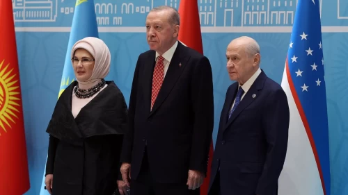 MHP Lideri Devlet Bahçeli, Beştepe'de konuk heyetlerle bir araya geldi