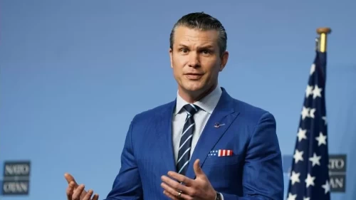Pete Hegseth’ten İran’a sert mesaj: Zor yoldan gerçekleşebilir