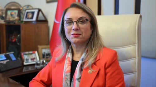 MHP'li Filiz Kılıç'tan TDT Zirvesi'nde Turan mesajı