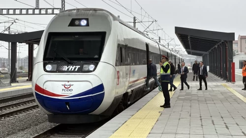 Edirne-Çerkezköy arasında hızlı tren ilk seferini yaptı