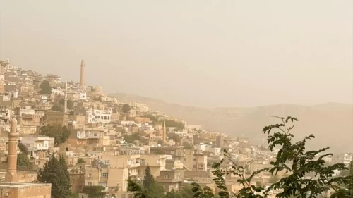 Mardin ve Şanlıurfa’da toz taşınımı