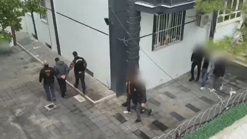 Konya merkezli 8 ilde FETÖ operasyonu: 5 tutuklama