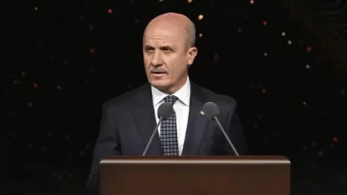 YÖK Başkanı Özvar’dan üniversitelere kritik çağrı! 'Hocaya göre ders dönemi bitmeli'