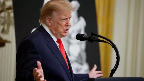 Fransa’daki protestolar için Trump’tan sert çıkış! Sınırların kapatılmasını istedi