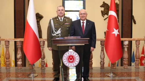 Bakan Güler, Polonya Genelkurmay Başkanı Kukula’yı kabul etti