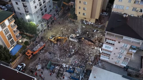 Maltepe’de çöken bina sonrası mağdur vatandaşlara 9 milyon lira destek