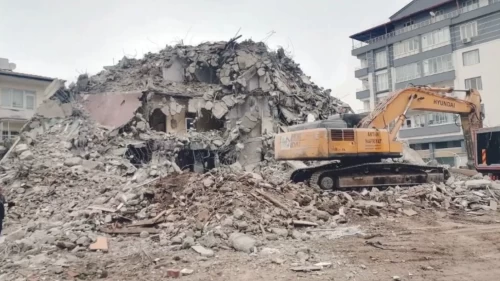 Malatya merkezli 7 ilde yıkım operasyonu: 26 gözaltı