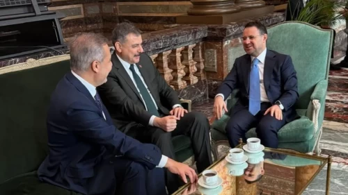 Temaslara kahve molası! Üç bakan bir araya geldi