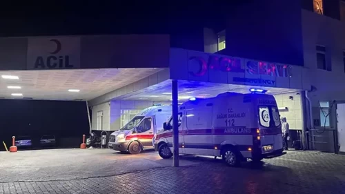 Kemalpaşa’da gıda zehirlenmesi şüphesi! 80 işçi hastanelik oldu