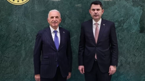 Bakan Kurum, Ümraniye Belediye Başkanı Yıldırım'ı kabul etti