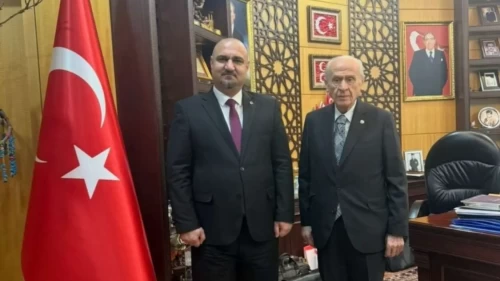 Irak'ta yeni kabine üyeleri belli oldu: Muhammed Seman Ağa Devlet Bakanı seçildi
